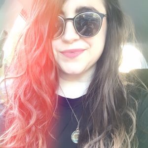 Meet your Posher, Rebekah